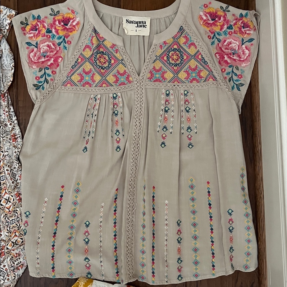 Savanna Jane lot of 3 blouses all size small. - Picture 4 of 4